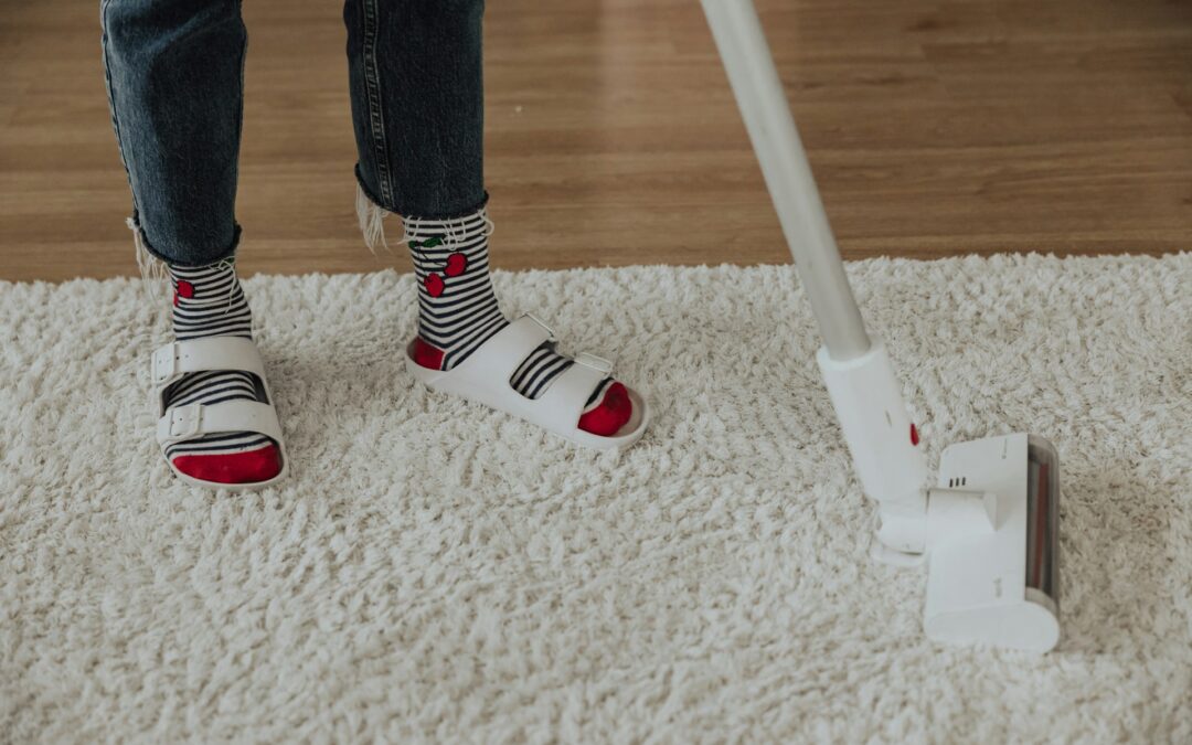 How to Clean Your Carpet and Make It Look New